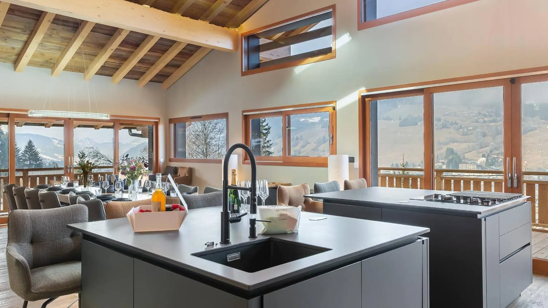 Chalet De Luxe Avec Piscine Chauffee Au Mont D'Arbois, Megeve - 14 Personnes - Fr-1-569-75 0*,  France